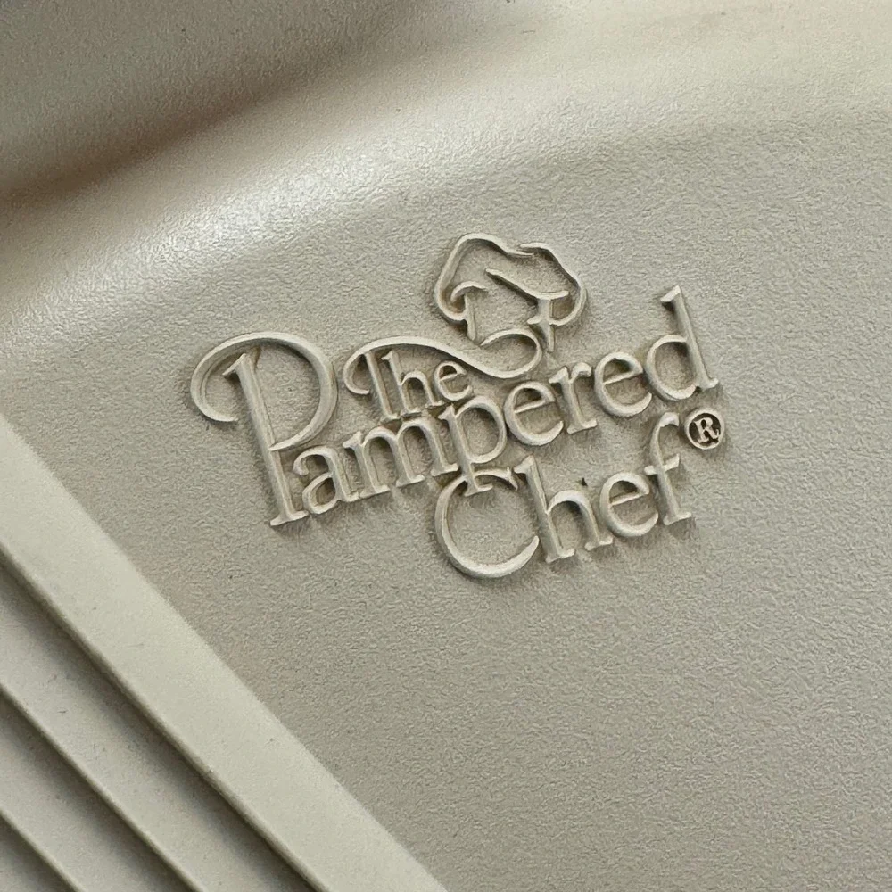 Pampered‎ Chef Tan Round Deep Dish Baking Lid Cover 1391